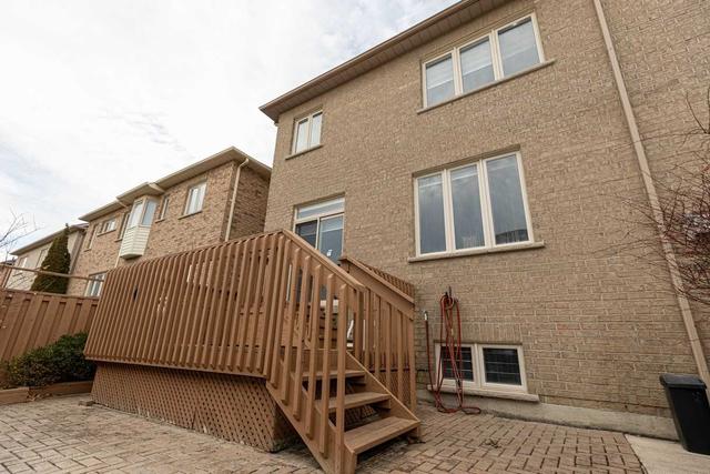 121 Southbrook Cres, House semidetached with 4 bedrooms, 4 bathrooms and 3 parking in Markham ON | Image 19
