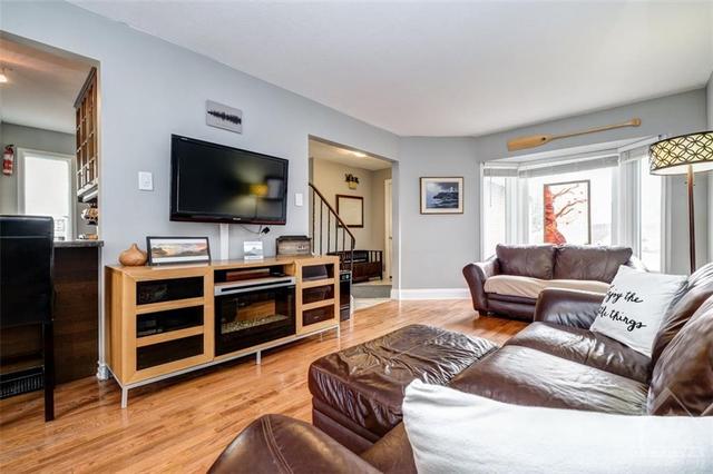 36 Gowrie Drive, House detached with 3 bedrooms, 2 bathrooms and 5 parking in Ottawa ON | Image 9