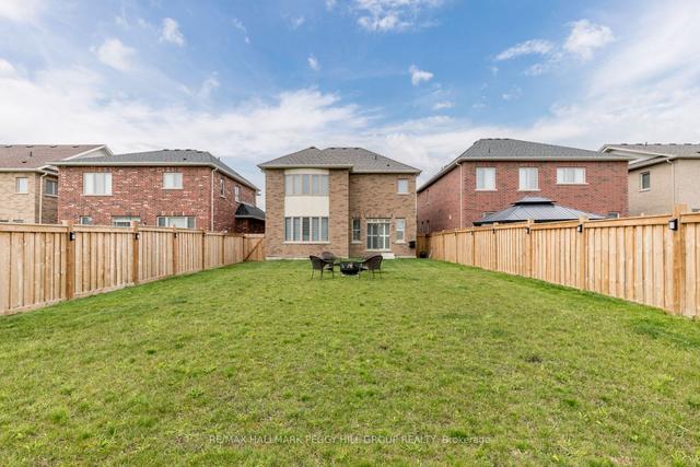 31 Samuel Cres, House detached with 4 bedrooms, 3 bathrooms and 6 parking in Springwater ON | Image 6
