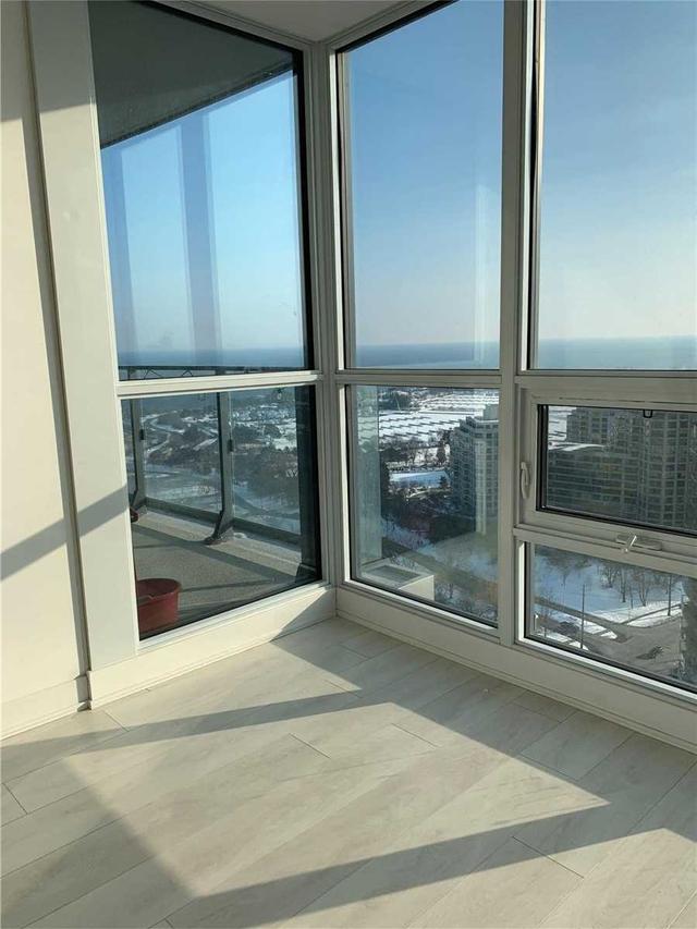 2704 - 2212 Lake Shore Blvd, Condo with 1 bedrooms, 1 bathrooms and 1 parking in Toronto ON | Image 15