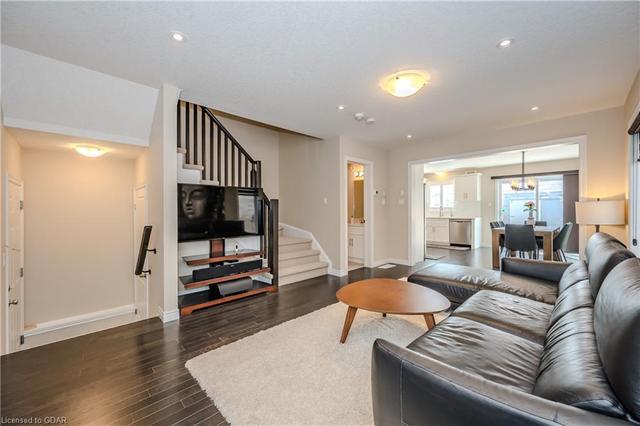 87 Kirvan Drive, House semidetached with 3 bedrooms, 2 bathrooms and 3 parking in Guelph ON | Image 2