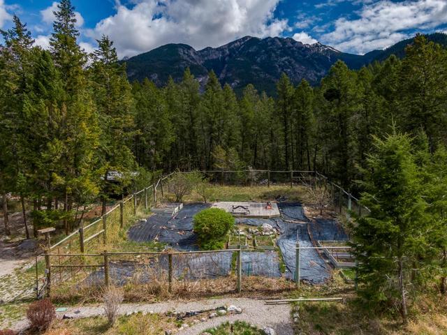 5383 Geary Creek Road, House detached with 4 bedrooms, 4 bathrooms and null parking in East Kootenay F BC | Image 66