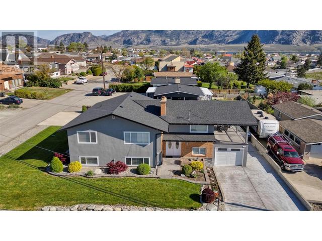 9106 Hummingbird Lane, House detached with 4 bedrooms, 4 bathrooms and 3 parking in Osoyoos BC | Image 4