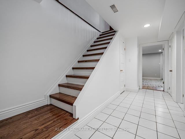 185 Emerson Ave, House detached with 3 bedrooms, 3 bathrooms and 2 parking in Toronto ON | Image 24