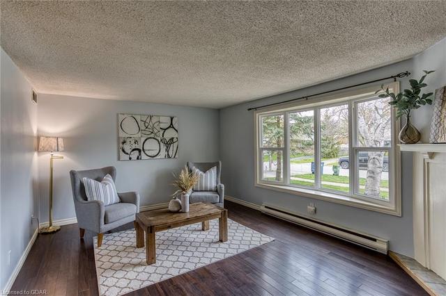 61 Upton Crescent, House detached with 3 bedrooms, 2 bathrooms and null parking in Guelph ON | Image 8
