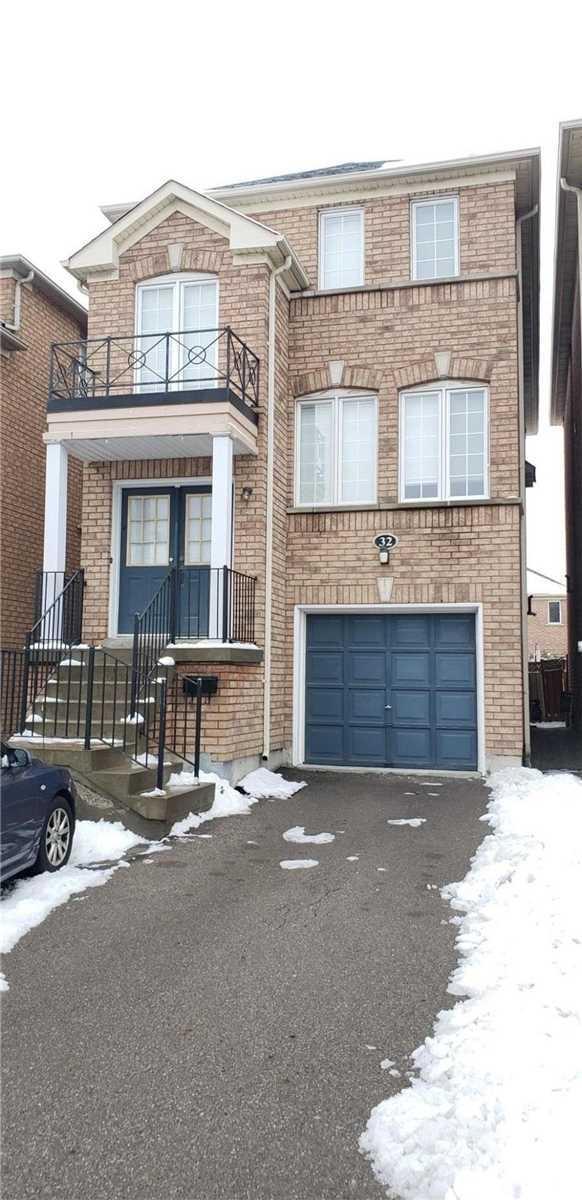 upper - 32 Yellowood Circ, House detached with 3 bedrooms, 3 bathrooms and 3 parking in Vaughan ON | Image 12