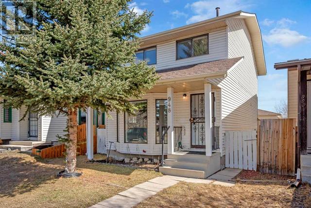 948 Riverbend Drive Se, House detached with 3 bedrooms, 2 bathrooms and 2 parking in Calgary AB | Image 2