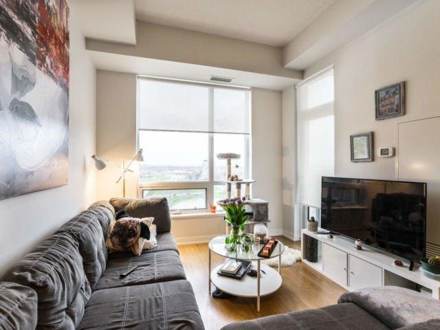 1003 - 840 Queen's Plate Dr, Condo with 1 bedrooms, 2 bathrooms and 1 parking in Toronto ON | Image 9