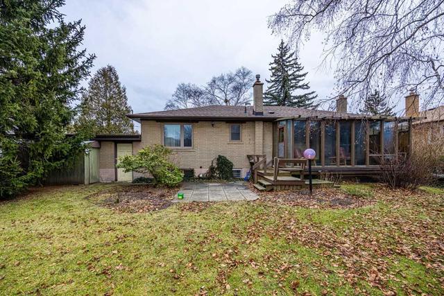 220 Hendon Ave, House detached with 3 bedrooms, 2 bathrooms and 5 parking in Toronto ON | Image 26