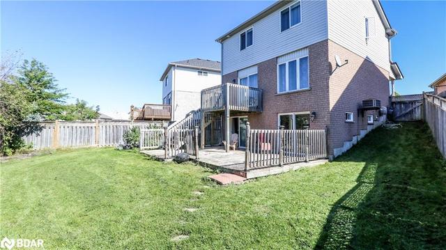 70 Heritage Court, House detached with 4 bedrooms, 2 bathrooms and 3 parking in Barrie ON | Image 14
