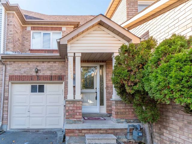 3979 Discovery Crt, House attached with 3 bedrooms, 2 bathrooms and 3 parking in Mississauga ON | Image 12