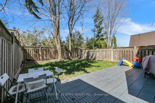 143 Silas Hill Dr, House semidetached with 3 bedrooms, 2 bathrooms and 5.5 parking in Toronto ON | Image 22