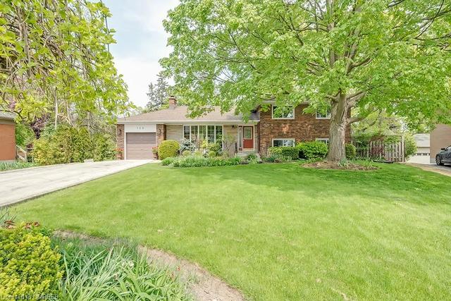 129 Sparling Court, House detached with 5 bedrooms, 2 bathrooms and 8 parking in Oakville ON | Image 12
