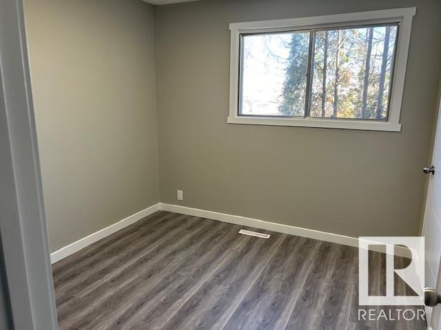 10317 131a Av Nw, House attached with 3 bedrooms, 2 bathrooms and null parking in Edmonton AB | Image 11