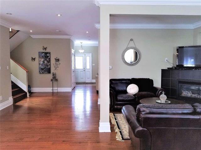 374 Beechgrove Dr, House detached with 4 bedrooms, 5 bathrooms and 2 parking in Toronto ON | Image 5