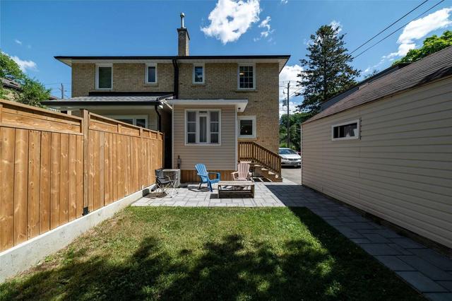 30 Varsity Rd, House semidetached with 3 bedrooms, 2 bathrooms and 5 parking in Toronto ON | Image 29