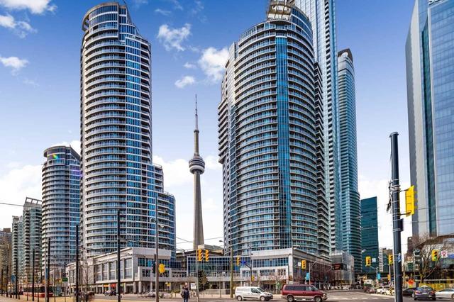 503 - 208 Queens Quay W, Condo with 2 bedrooms, 2 bathrooms and 1 parking in Toronto ON | Image 39