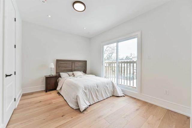 33 Kimberley Ave, House detached with 4 bedrooms, 5 bathrooms and 1 parking in Toronto ON | Image 11