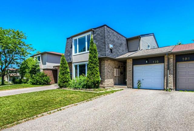 112 Elm Ridge Drive, House attached with 3 bedrooms, 1 bathrooms and 2 parking in Kitchener ON | Image 3