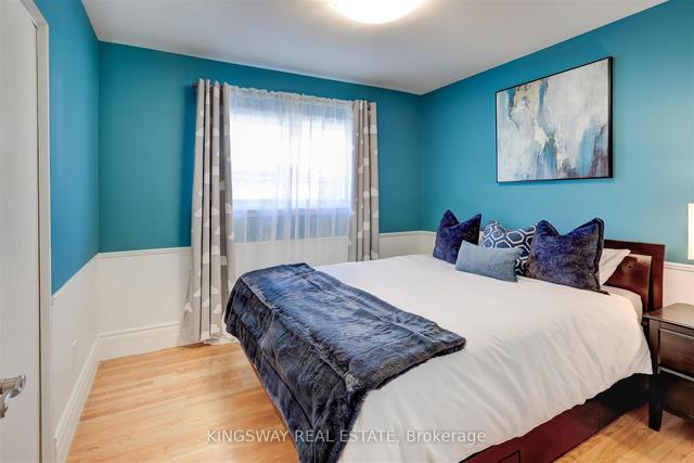 15 Deanewood Cres, House detached with 3 bedrooms, 3 bathrooms and 6 parking in Toronto ON | Image 5