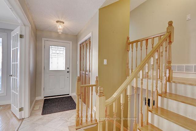 332 Melores Dr, House detached with 3 bedrooms, 2 bathrooms and 2 parking in Burlington ON | Image 37