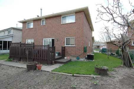 16 Shockley Dr, House detached with 4 bedrooms, 4 bathrooms and 4 parking in Toronto ON | Image 9