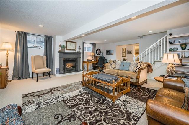 628 Chesapeake Drive, House detached with 3 bedrooms, 3 bathrooms and 4 parking in Waterloo ON | Image 27