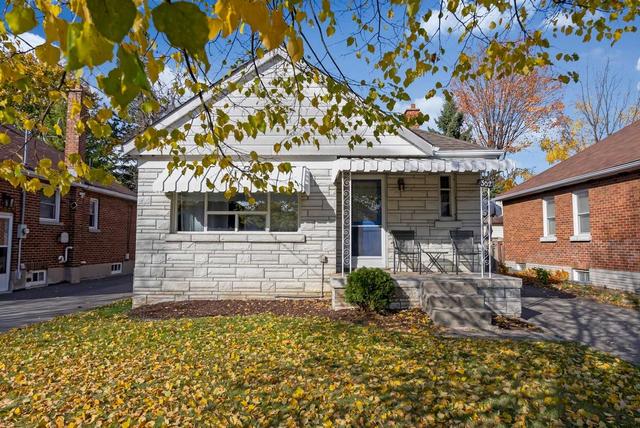 352 Bruce St, House detached with 3 bedrooms, 2 bathrooms and 3 parking in Oshawa ON | Image 19