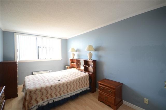 1002 - 519 Dundas St W, Condo with 1 bedrooms, 1 bathrooms and 1 parking in Toronto ON | Image 8