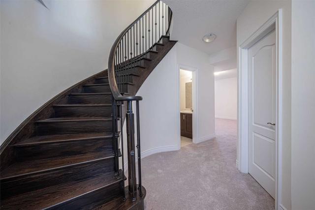 15 Astrantia Way, House detached with 4 bedrooms, 5 bathrooms and 6 parking in Brampton ON | Image 11