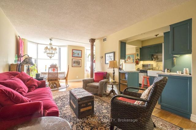 403 - 180 Limeridge Rd W, Condo with 2 bedrooms, 1 bathrooms and 1 parking in Hamilton ON | Image 27