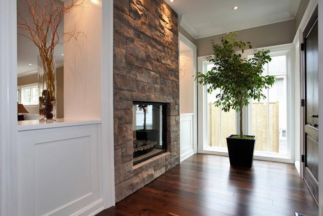 47 Wilson St, House detached with 5 bedrooms, 5 bathrooms and null parking in Oakville ON | Image 2