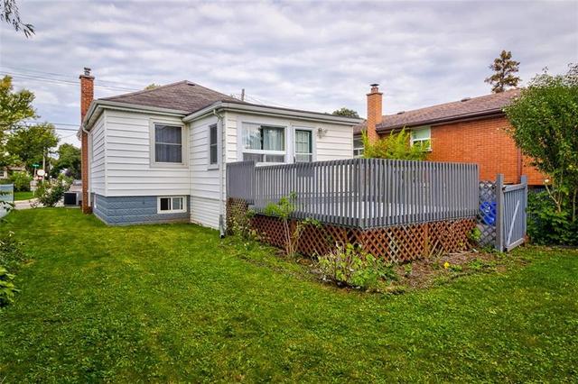 139 East 16th Street, House detached with 2 bedrooms, 1 bathrooms and 4 parking in Hamilton ON | Image 25