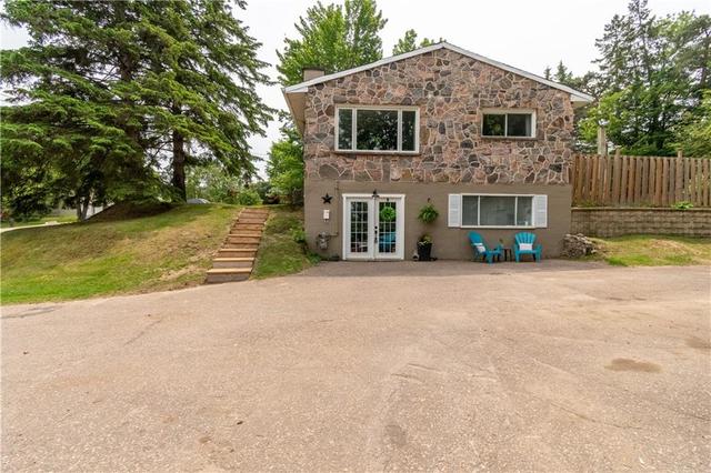 53 John Street, House detached with 5 bedrooms, 3 bathrooms and 8 parking in Petawawa ON | Image 18