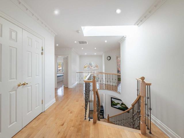72 Westbourne Ave, House detached with 4 bedrooms, 5 bathrooms and 6 parking in Toronto ON | Image 9