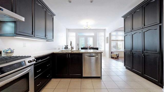 3389 Mocha Mews, House detached with 5 bedrooms, 5 bathrooms and 4 parking in Mississauga ON | Image 2