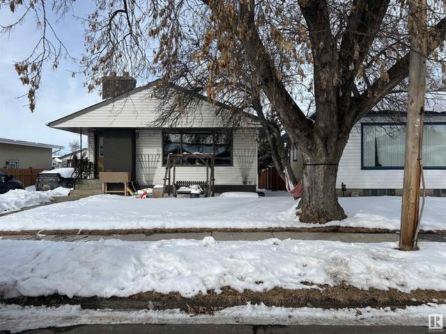 5109 51 Av, House detached with 3 bedrooms, 2 bathrooms and null parking in Stony Plain AB | Image 1