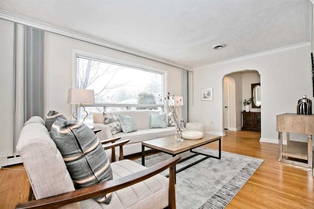 60 Wishing Well Dr, House detached with 3 bedrooms, 2 bathrooms and 2 parking in Toronto ON | Image 30