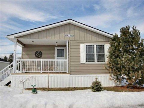 4449 Milburough Rd, Home with 2 bedrooms, 1 bathrooms and 1 parking in Burlington ON | Image 1