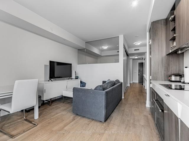 1211 - 101 Erskine Ave, Condo with 1 bedrooms, 1 bathrooms and 0 parking in Toronto ON | Image 9