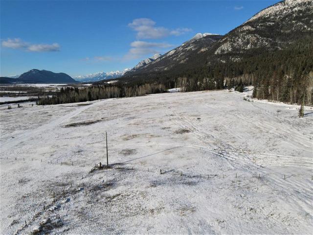 2755 Highway 95, House detached with 2 bedrooms, 1 bathrooms and null parking in East Kootenay G BC | Image 24