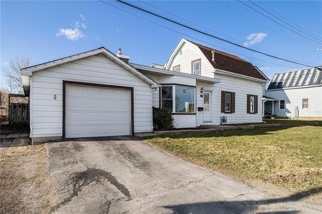 12 Fifth Street, House detached with 3 bedrooms, 1 bathrooms and 3 parking in Montague ON | Image 30