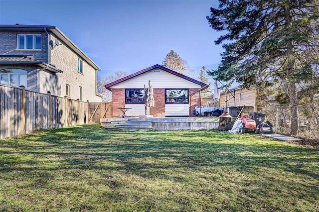 104 Haileybury Dr, House detached with 3 bedrooms, 1 bathrooms and 3 parking in Toronto ON | Image 22