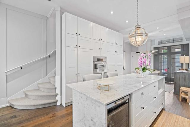 340 Carlton St, House semidetached with 4 bedrooms, 3 bathrooms and 1 parking in Toronto ON | Image 5