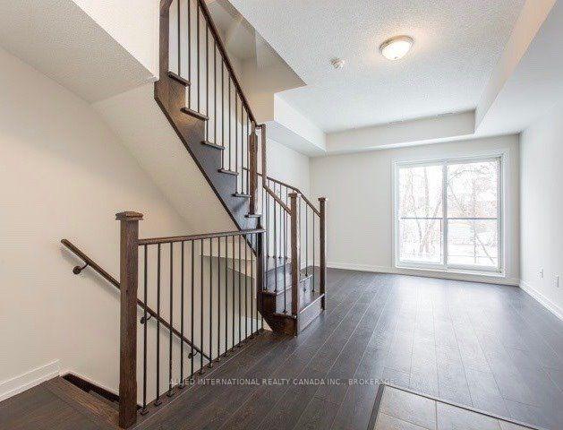 38 - 2059 Weston Rd N, Townhouse with 3 bedrooms, 3 bathrooms and 1 parking in Toronto ON | Image 5