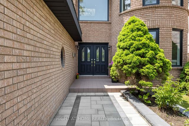 190 Wilfred Ave, House detached with 4 bedrooms, 6 bathrooms and 6 parking in Toronto ON | Image 4