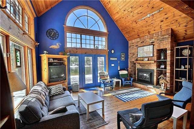 1327 Carlingford Rd, House detached with 3 bedrooms, 2 bathrooms and 10 parking in Muskoka Lakes ON | Image 2