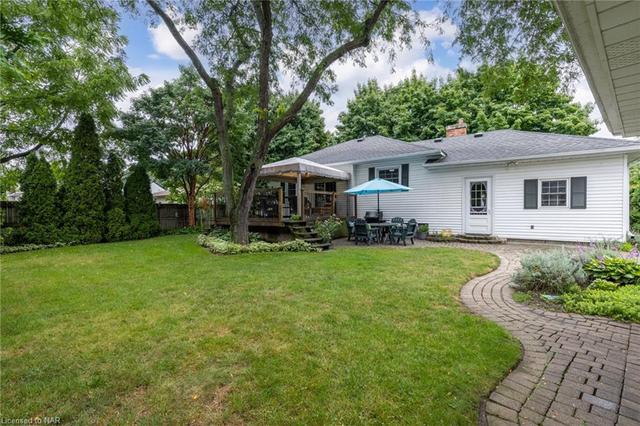 39 Maplewood Drive, House detached with 3 bedrooms, 2 bathrooms and 4 parking in St. Catharines ON | Image 31