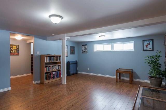 71 Cowans Cres, House detached with 2 bedrooms, 1 bathrooms and 7 parking in Kawartha Lakes ON | Image 21