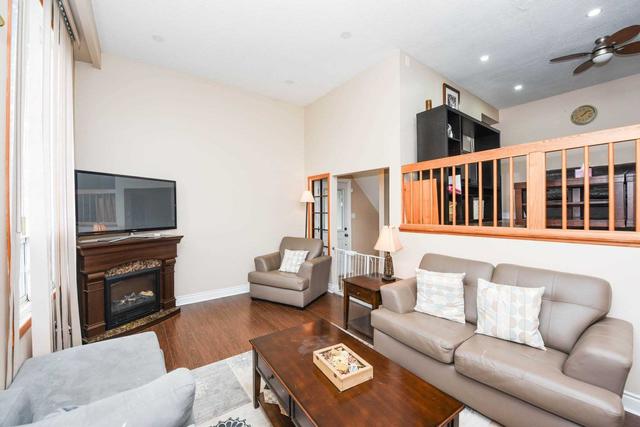 7369 Bybrook Dr, House semidetached with 3 bedrooms, 3 bathrooms and 5 parking in Mississauga ON | Image 38